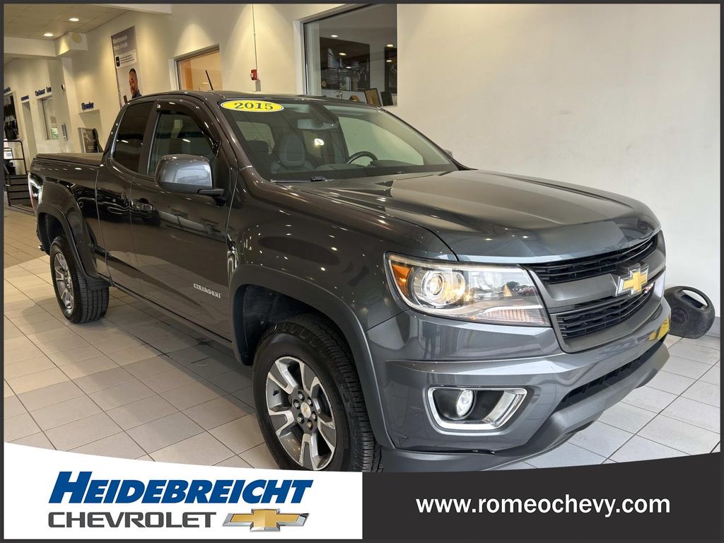 Cyber Gray Metallic 2015 Chevrolet Colorado Pickup Truck Four-Wheel Drive 6-Speed Automatic