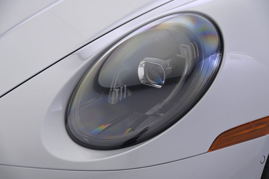 Thumbnail: 2025 Porsche 911 - 16