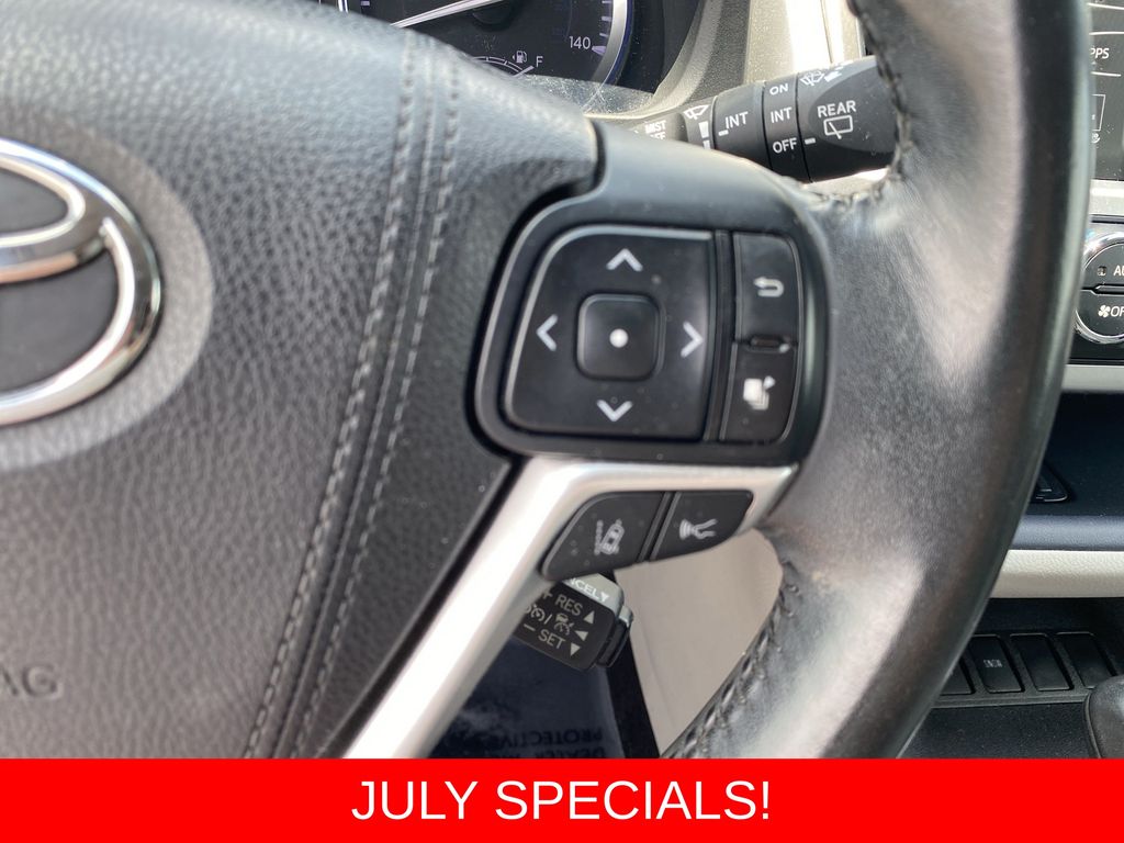 Used 2017 Toyota Highlander SUV