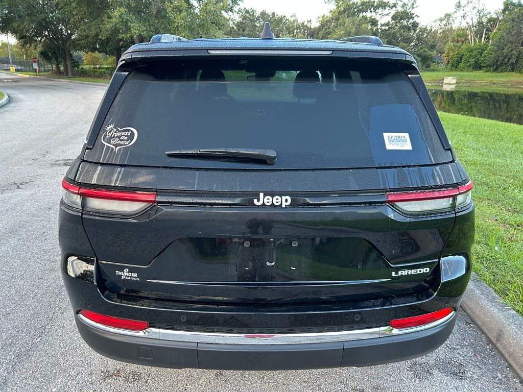 Thumbnail: 2024 Jeep Grand Cherokee - 4