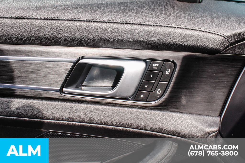 Used 2023 Black Porsche 4 Platinum Edition image 38