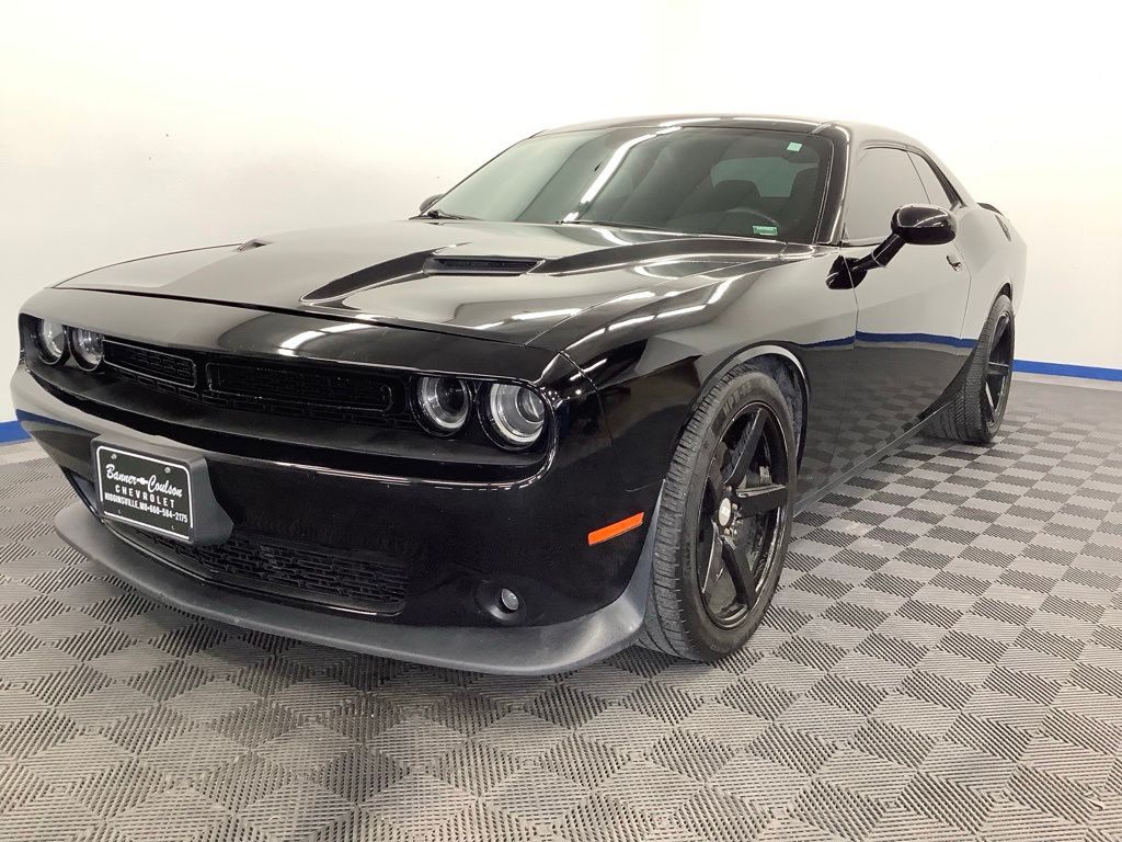  2016 Dodge Challenger R/T Scat Pack RWD   