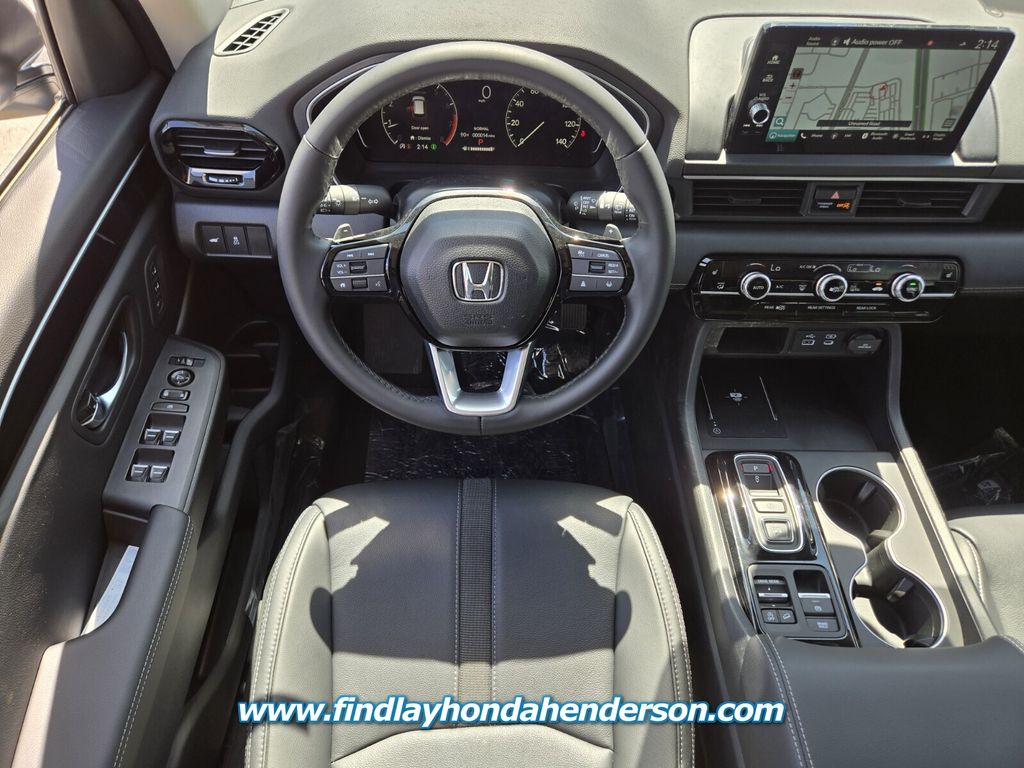 2025 Honda Pilot Touring photo
