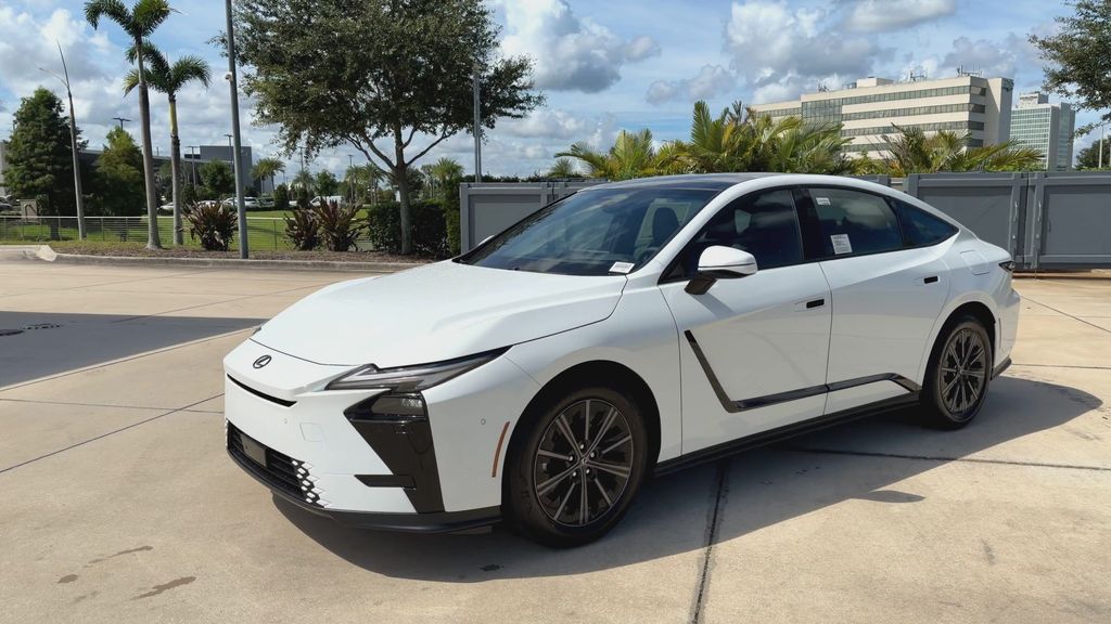 Thumbnail: 2026 Lexus ES - 4