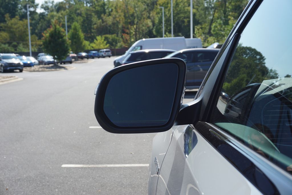 Thumbnail: 2026 Mercedes-Benz GLE - 16