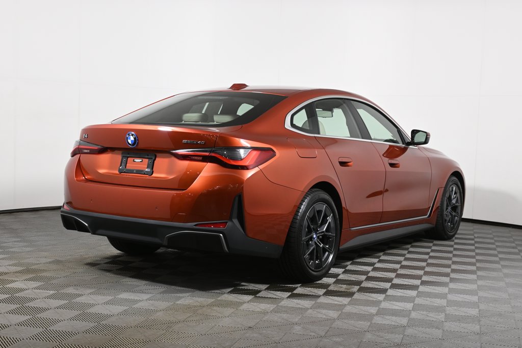 Thumbnail: 2023 BMW i4 - 7