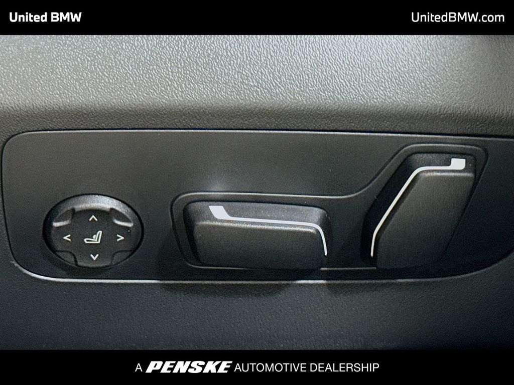 Thumbnail: 2026 BMW 5 Series - 4