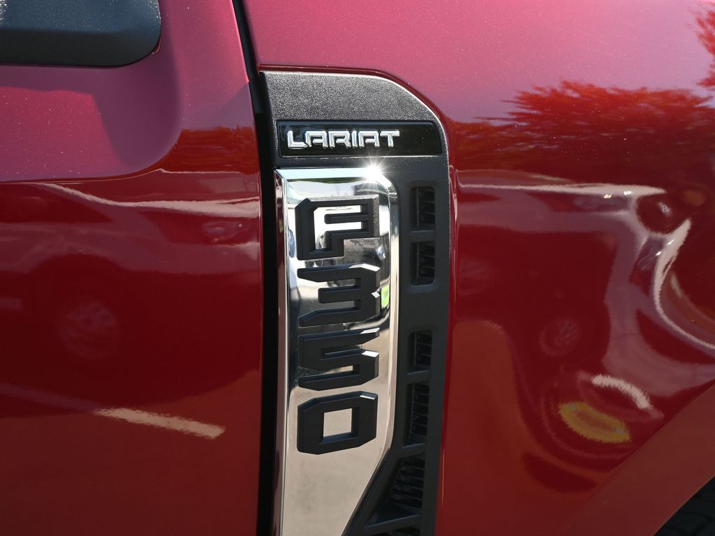 2025 Ford F-350 Super Duty Lariat