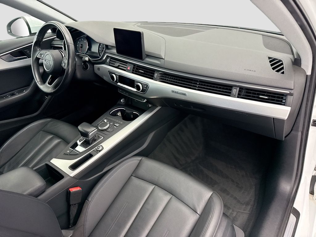Thumbnail: 2018 Audi A4 - 15
