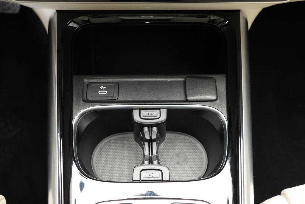 Thumbnail: 2026 Mercedes-Benz GLA - 27