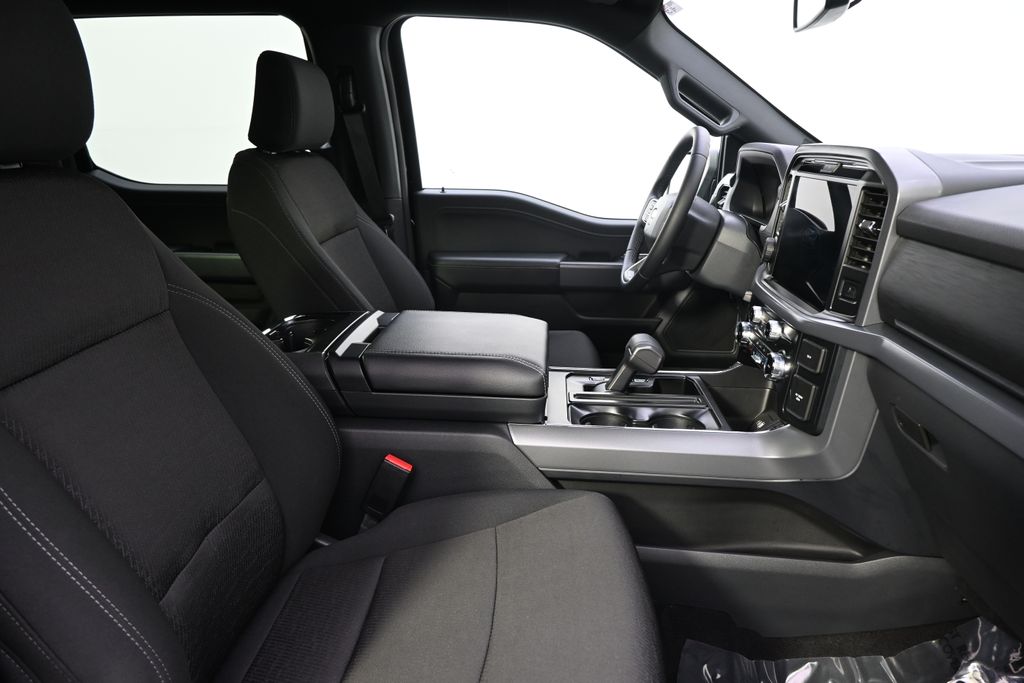 New 2025 Black Ford XLT Hybrid image 16