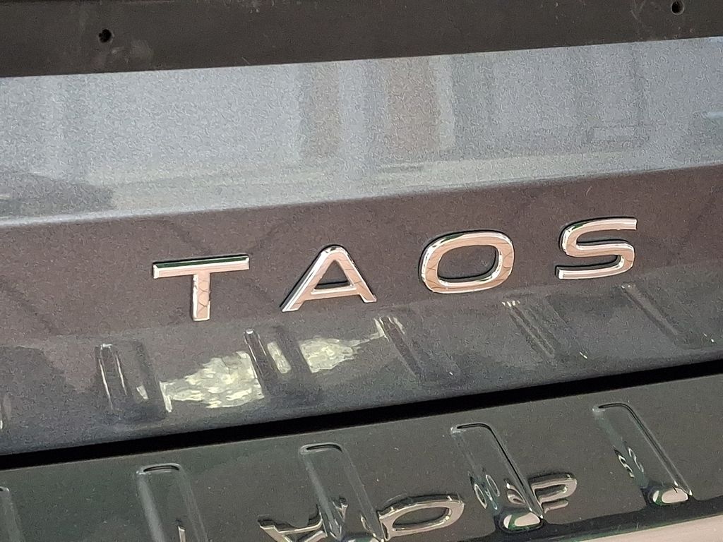 2022 Volkswagen Taos 1.5T SEL Gray at Subaru and VW of Moon Township