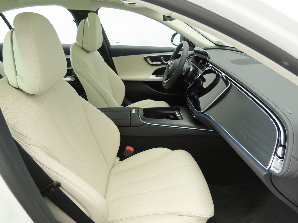 Thumbnail: 2026 Mercedes-Benz E-Class - 22