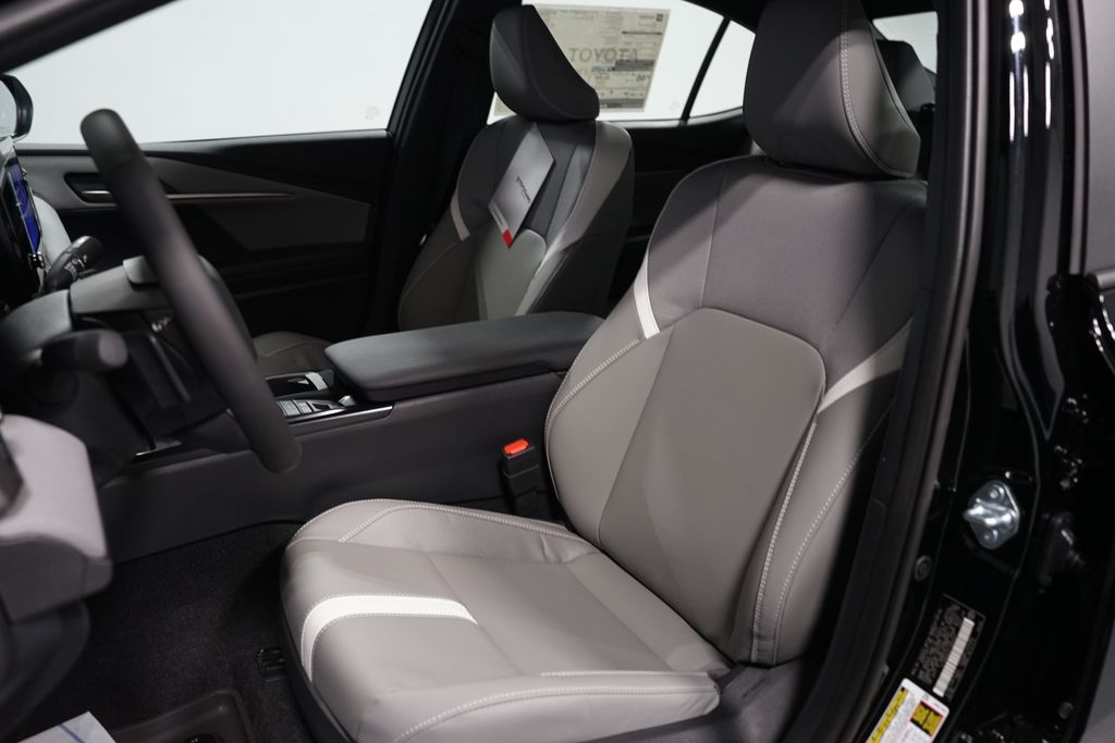 Thumbnail: 2026 Toyota Camry - 27