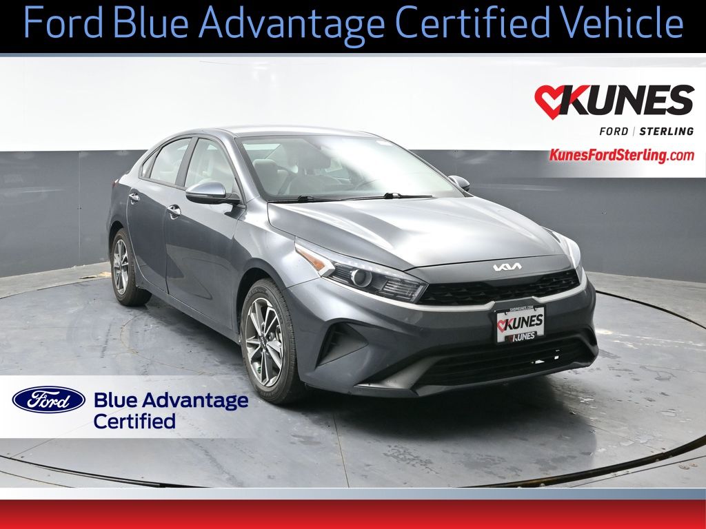 2022 Kia Forte LXS FWD