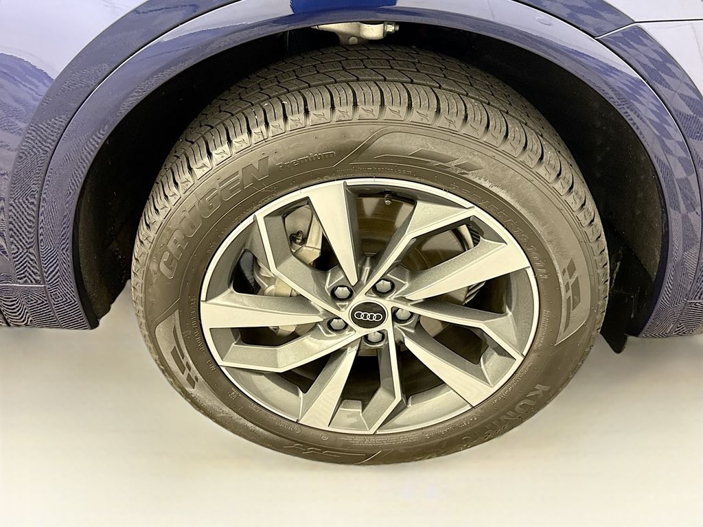 Thumbnail: 2025 Audi Q5 - 31