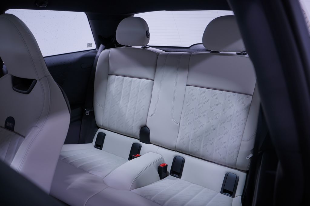 Thumbnail: 2026 MINI Cooper - 9