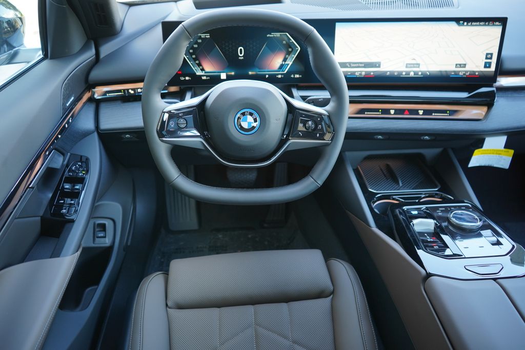 Thumbnail: 2026 BMW i5 - 16