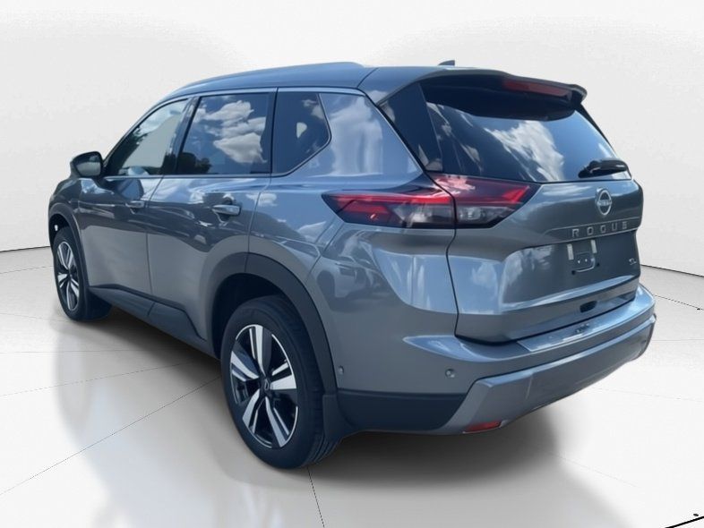 2025 Gun Metallic Nissan Rogue SL FWD SUV