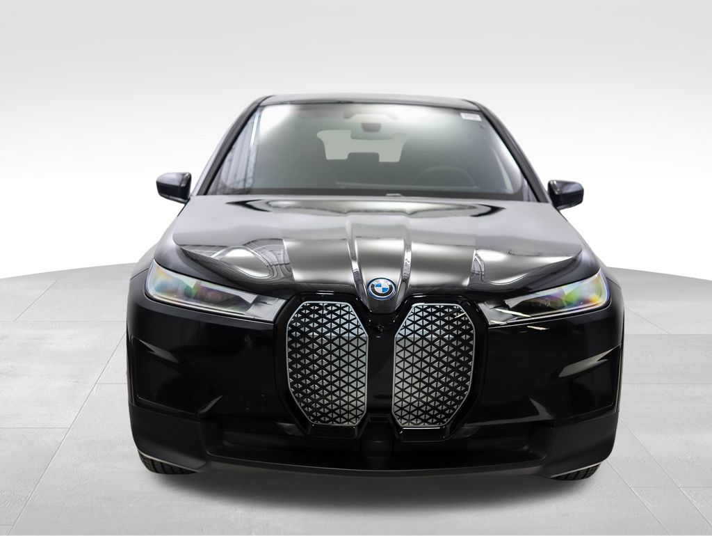 2025 BMW iX xDrive50 8