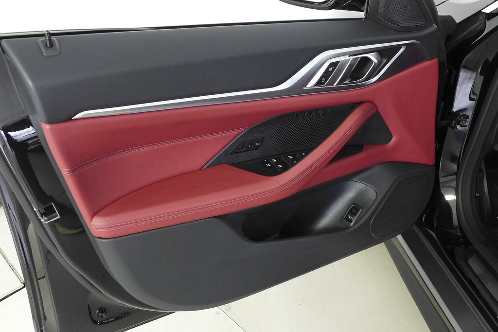 Thumbnail: 2023 BMW i4 - 11
