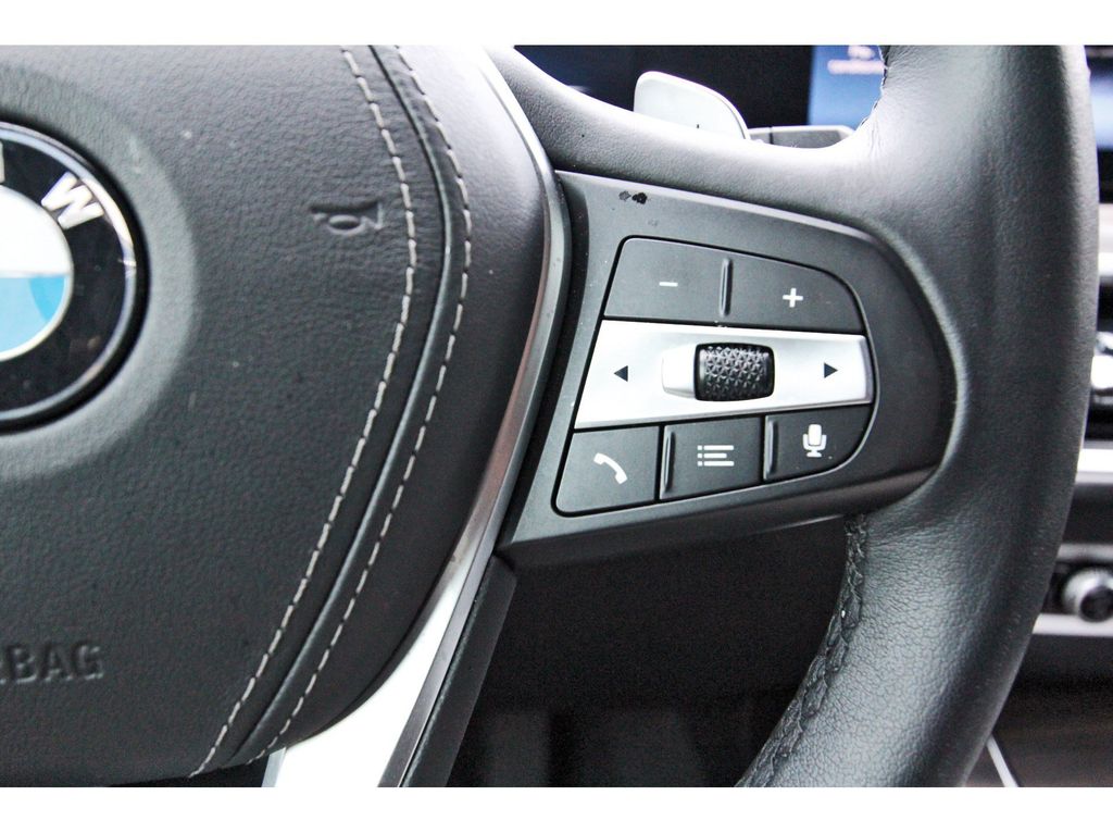 2025 BMW X5 sDrive40i White at DeMontrond Auto Country
