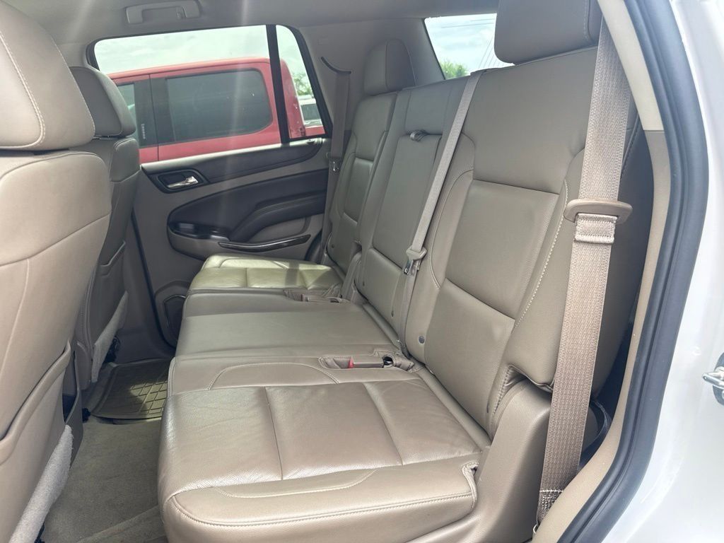 2016 Chevrolet Tahoe LT - 5