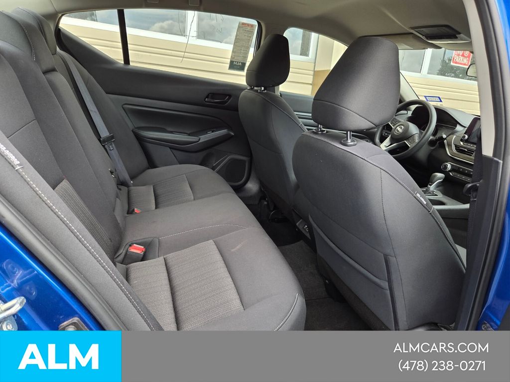 Used 2025 Blue Nissan 2.5 SV image 18