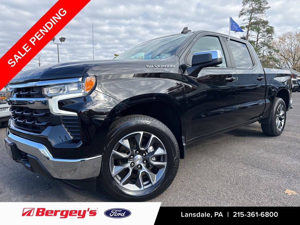 2022 Chevrolet Silverado 1500 LT Crew Cab 4WD