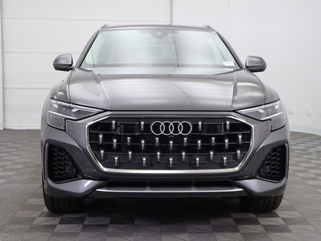 2025 Audi Q8  2