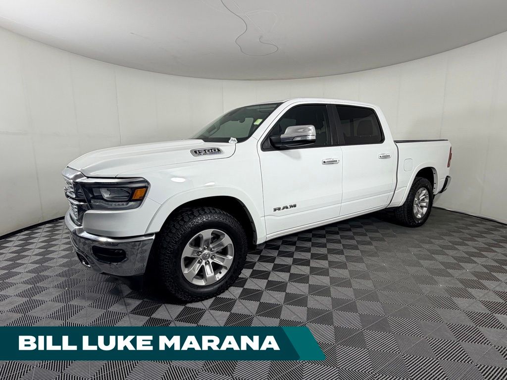 Bright White Clearcoat 2022 RAM 1500 Pickup Truck Four-Wheel Drive 8-Speed Automatic