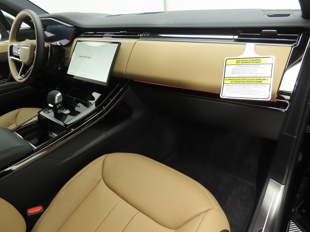 Thumbnail: 2026 Land Rover Range Rover Sport - 17