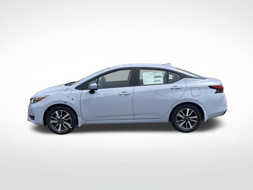 2025 Nissan Versa 1.6 SV photo