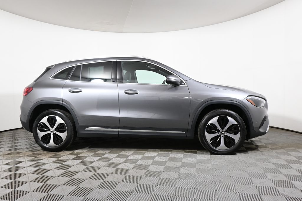 Thumbnail: 2026 Mercedes-Benz GLA - 8