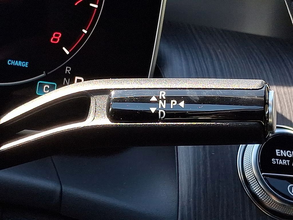 Thumbnail: 2025 Mercedes-Benz GLC - 10