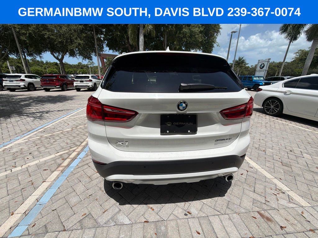 Used 2021 White BMW sDrive28i image 7
