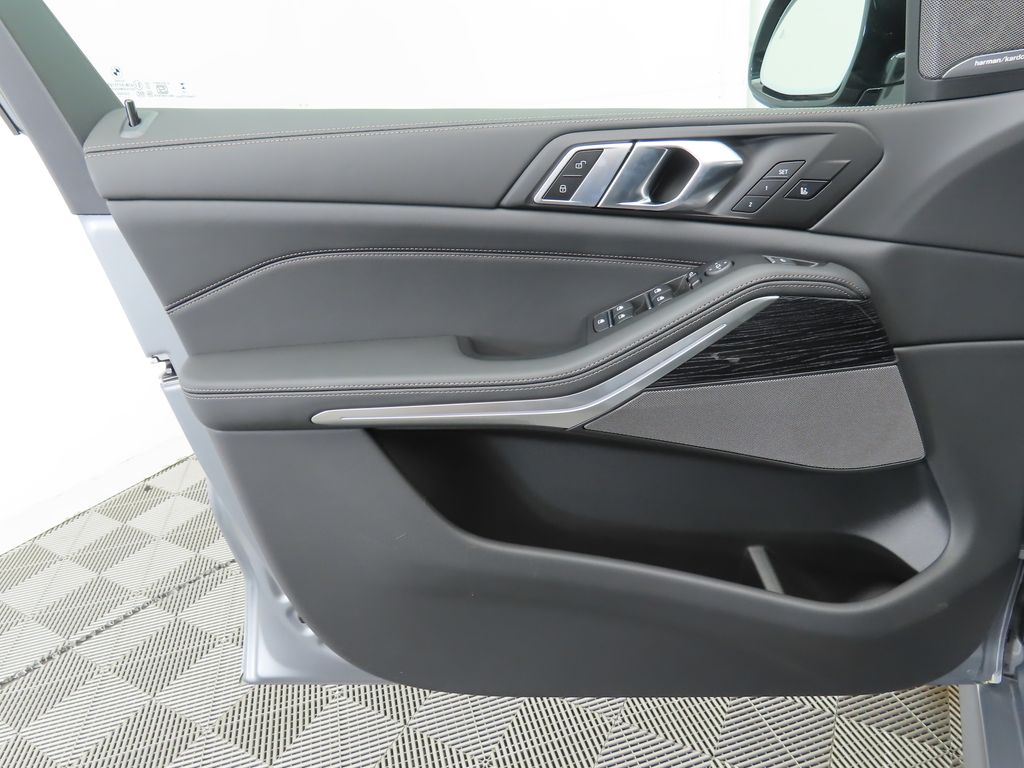 2026 BMW X5 xDrive40i 24