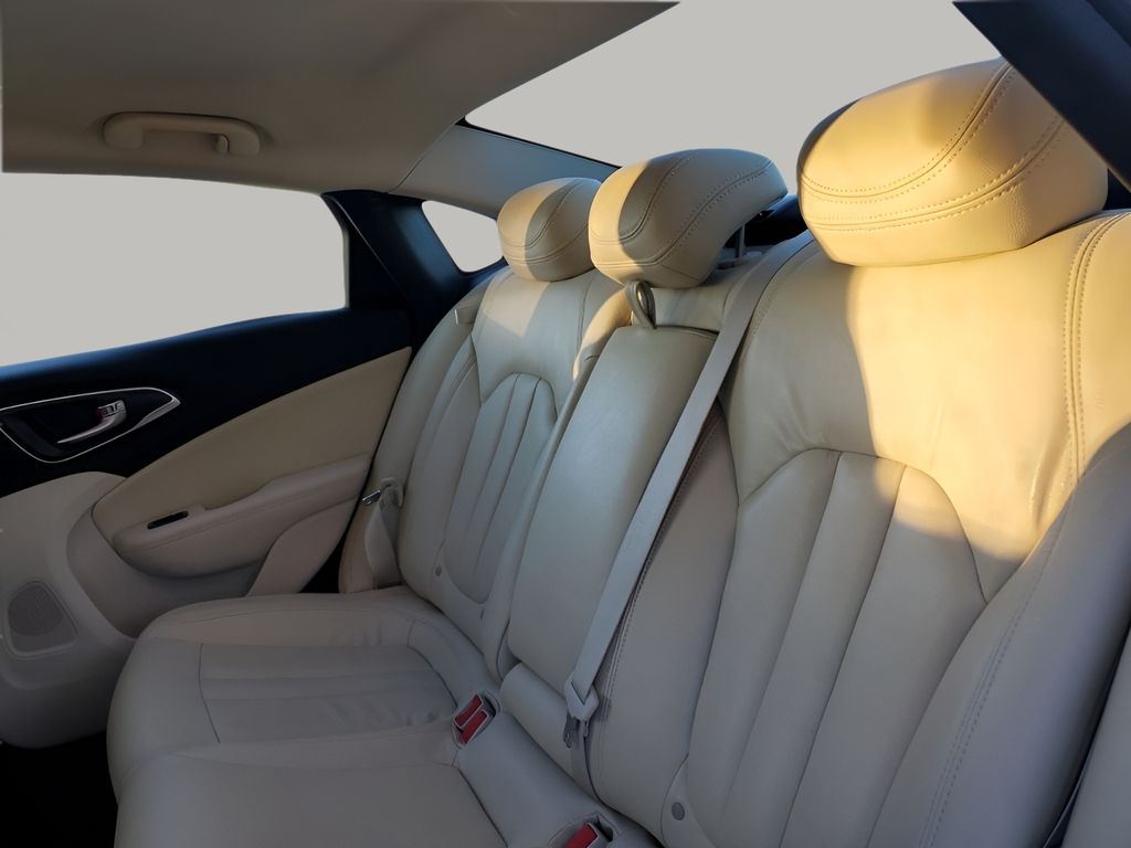 Used Car 2015 Chrysler 200  Limited For Sale Under $10,000 In Austin, Texas