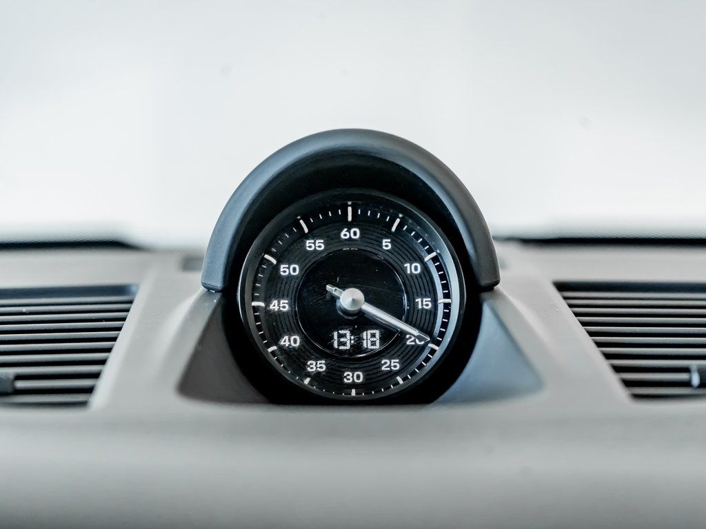 Certified Used 2024  Porsche Carrera 4S image 17