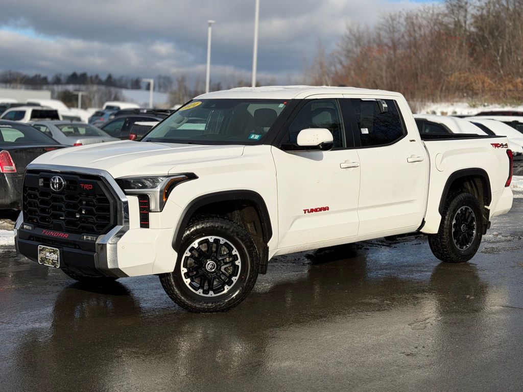 2024 Toyota Tundra SR5 CrewMax Cab 4WD