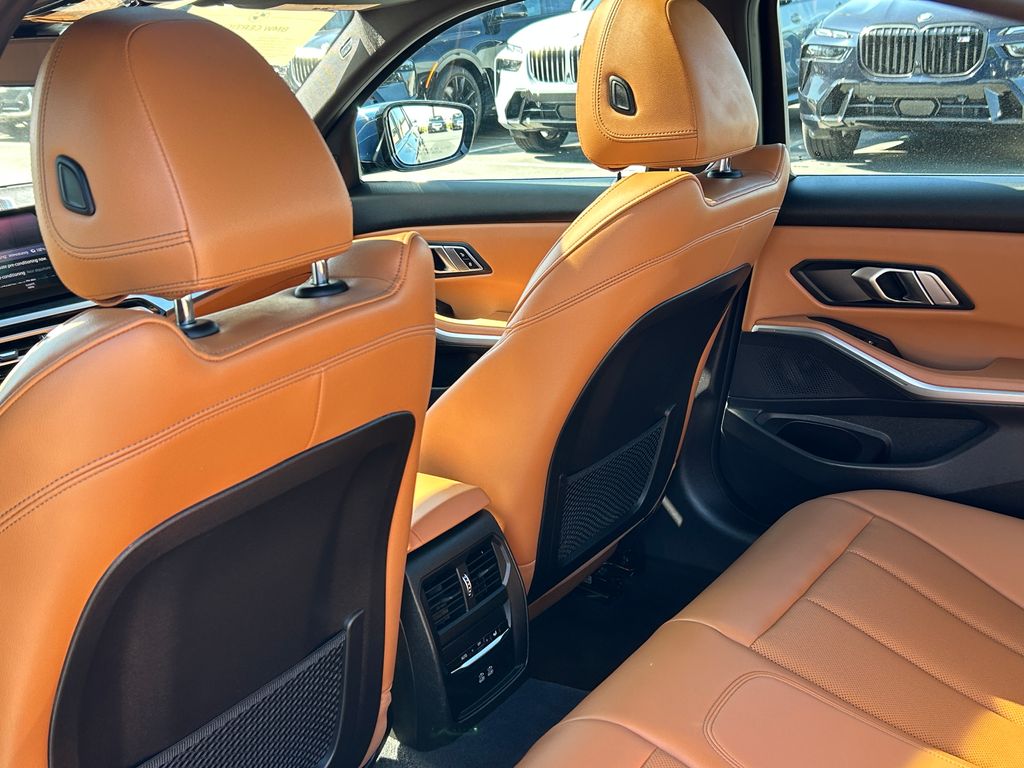 Thumbnail: 2023 BMW 3 Series - 31