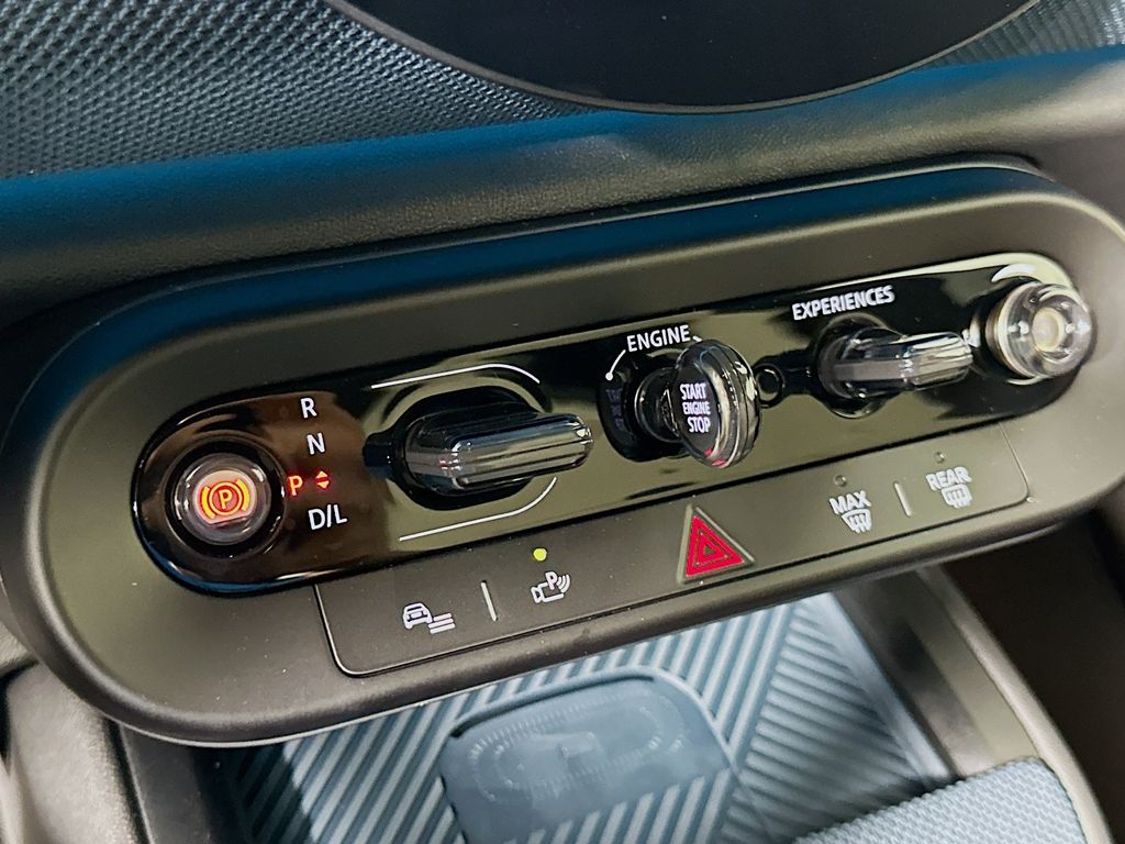 2025 MINI Cooper Countryman Base 15