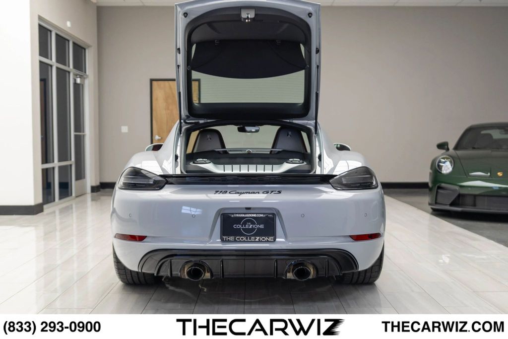 2023 Porsche 718 Cayman
