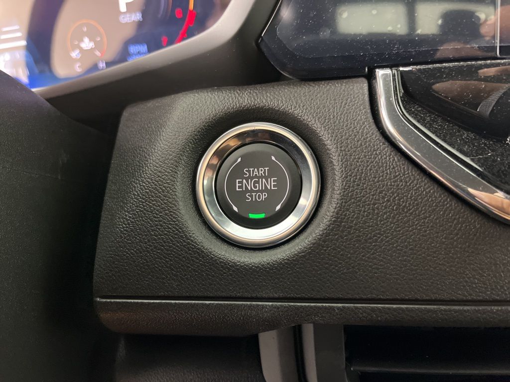 Thumbnail: 2026 Chevrolet Colorado - 32