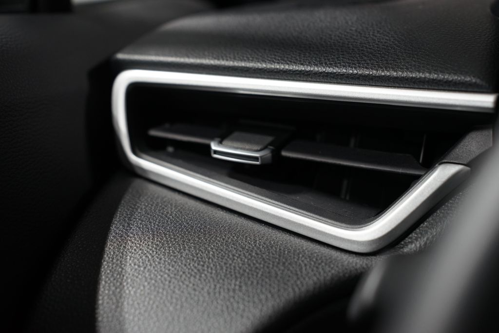 Thumbnail: 2025 Toyota Corolla Cross - 27