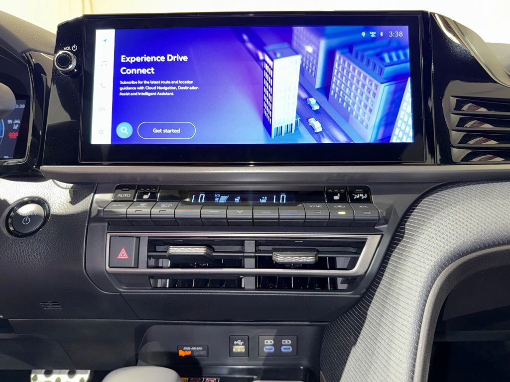 Thumbnail: 2025 Toyota Camry - 27