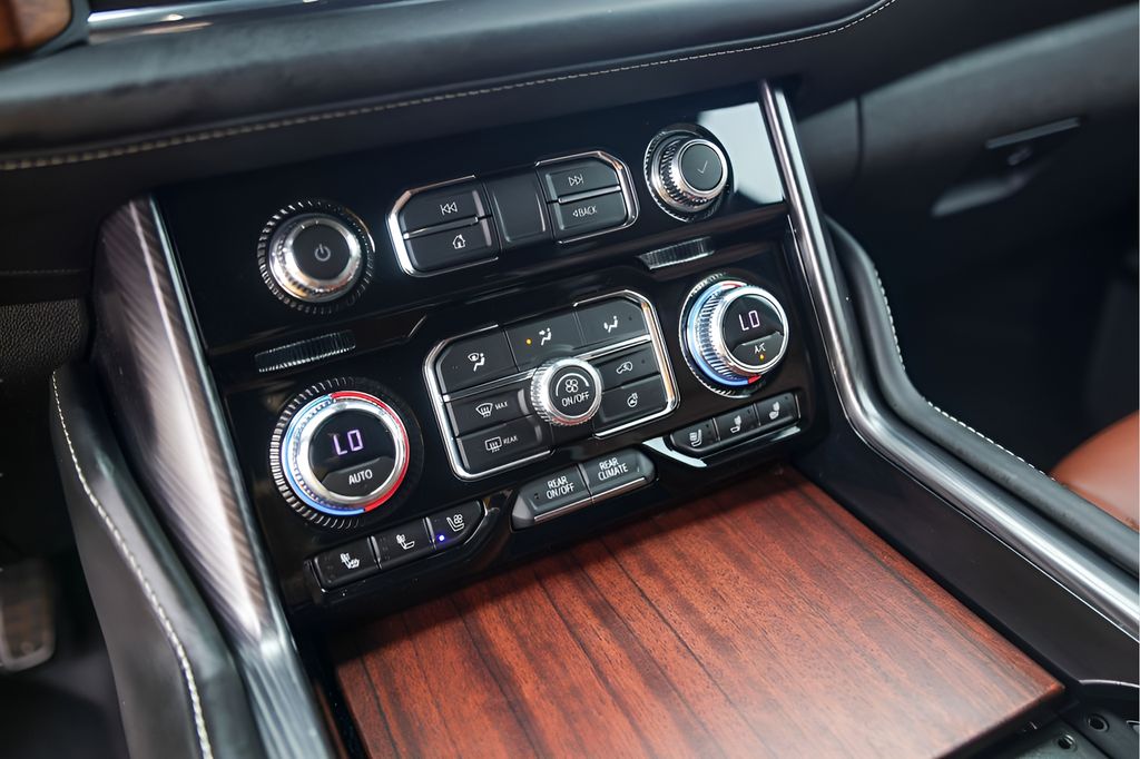 Used Car 2023 Gmc Yukon Xl  Denali Ultimate For Sale Under $70,000 In Austin, Texas