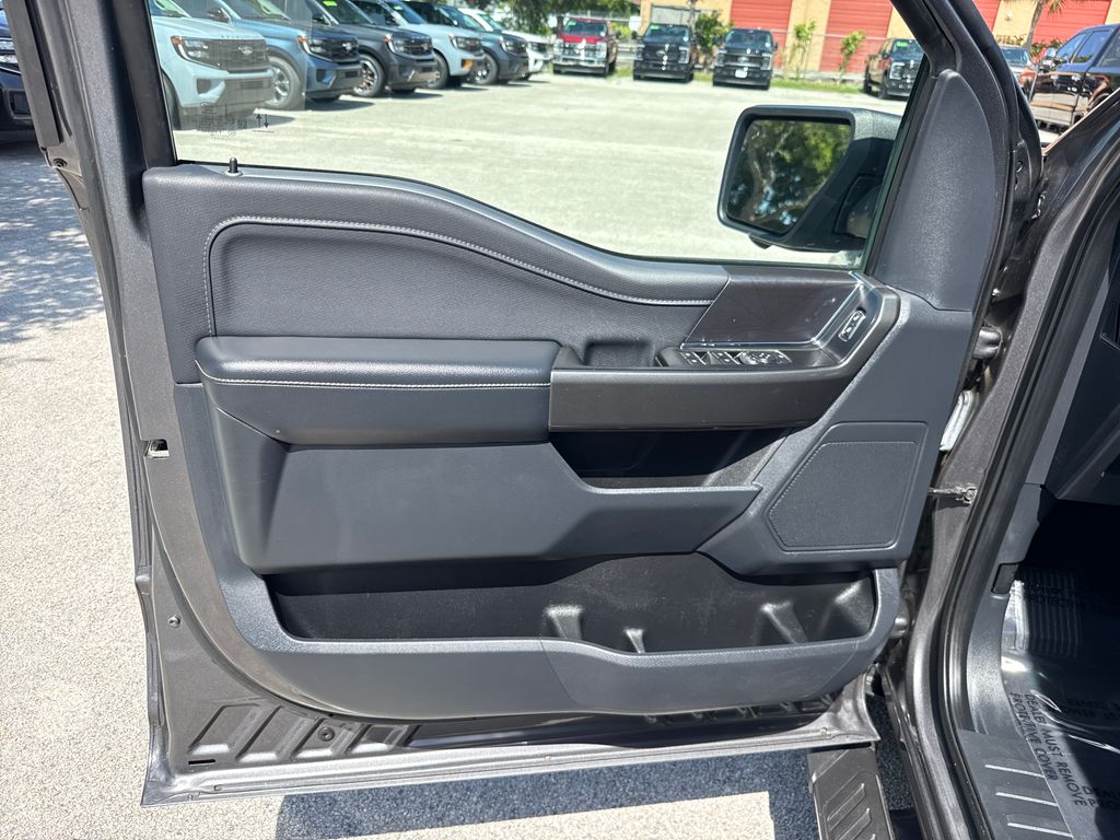 Used 2022 Gray Ford XLT image 12