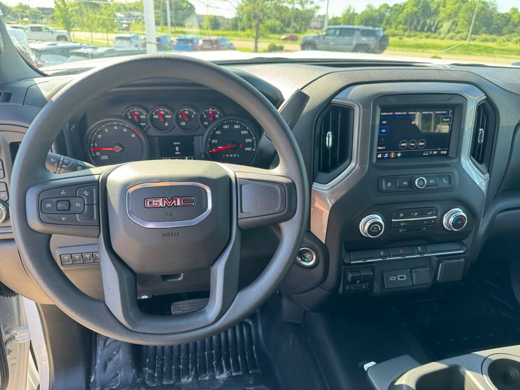 2024 GMC Sierra 2500HD Pro 12