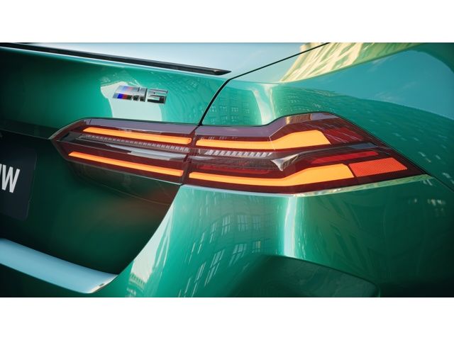 Thumbnail: 2026 BMW M5 - 8